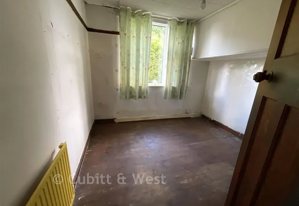 Bedroom - Sea Front Estate, Hayling Island, Hampshire - Wards of Kent
