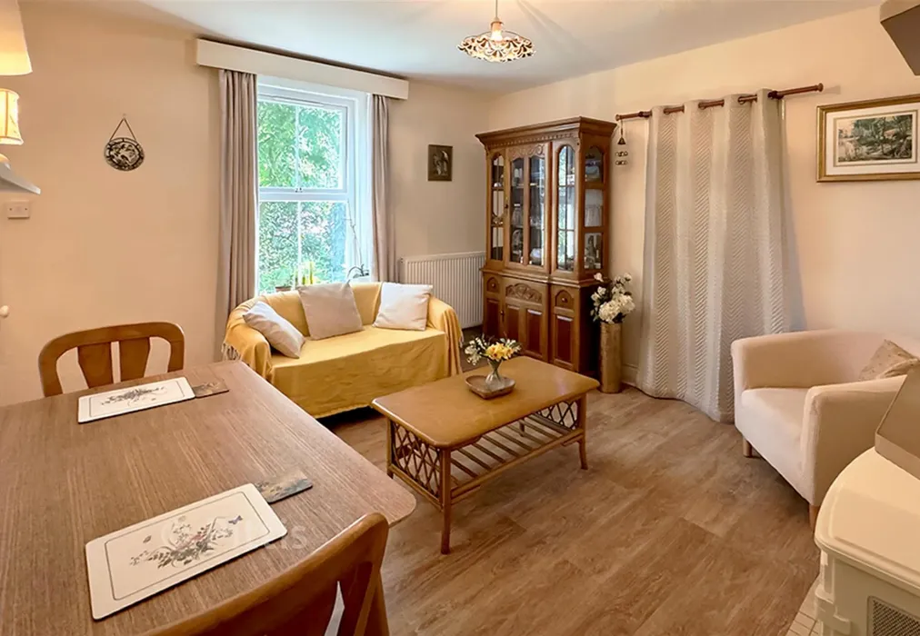 Lounge - Manor Road, Wroxall, Ventnor, Isle of Wight - Wards of Kent