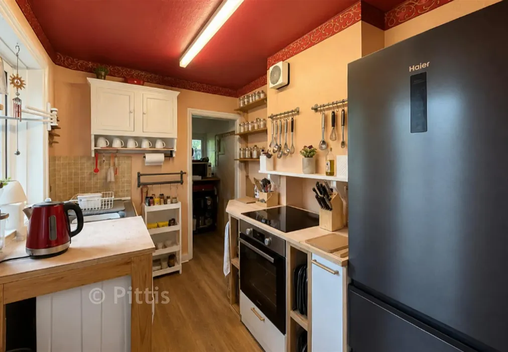 Kitchen - Manor Road, Wroxall, Ventnor, Isle of Wight - Wards of Kent