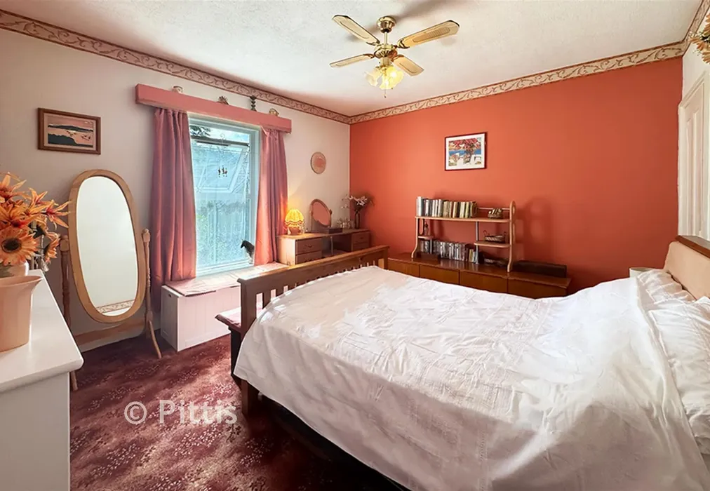 Bedroom 1 - Manor Road, Wroxall, Ventnor, Isle of Wight - Wards of Kent
