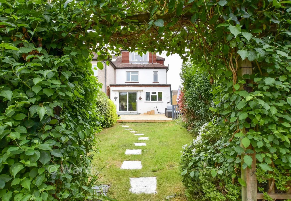 External Lifestyle Photograph - Vale Road, Northfleet, Kent - Wards of Kent