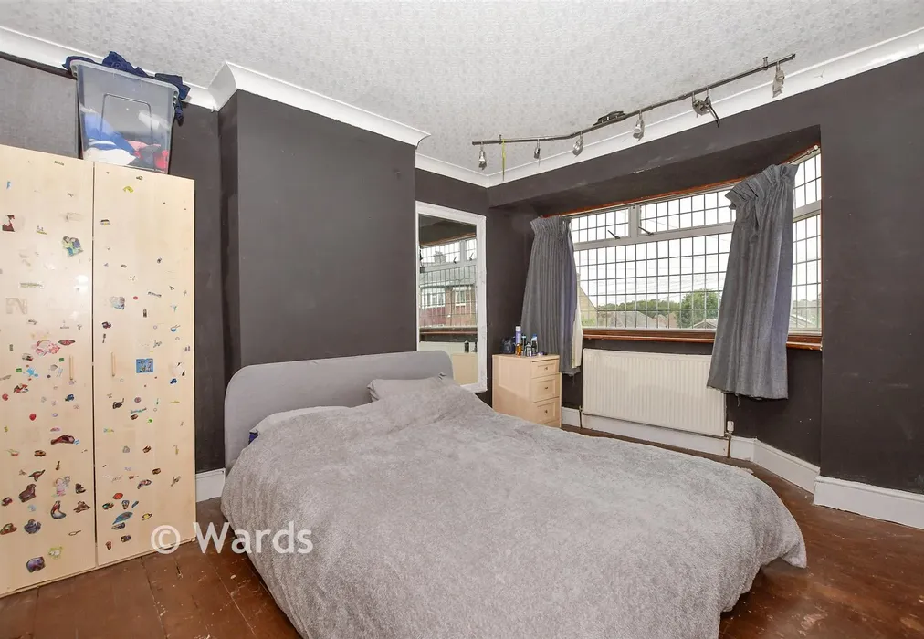 Bedroom 1 - Vale Road, Northfleet, Kent - Wards of Kent