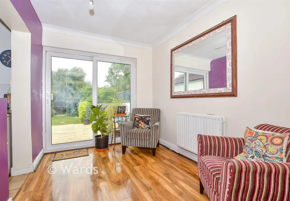 Family Area - Vale Road, Northfleet, Kent - Wards of Kent