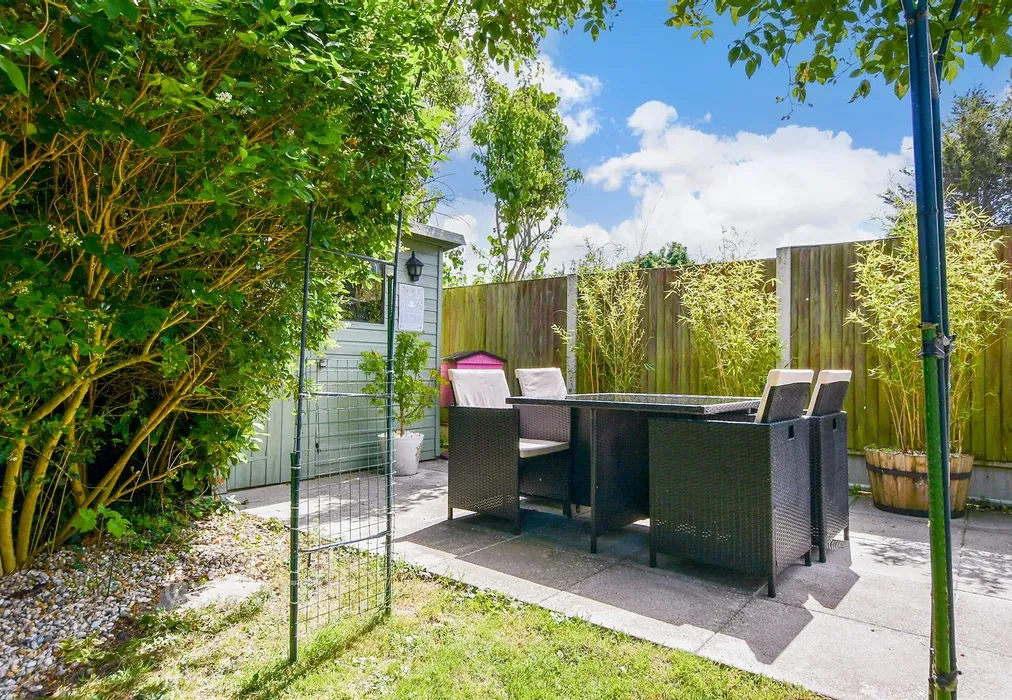 Rear Garden - Holbrook Drive, Ramsgate, Kent - Wards of Kent