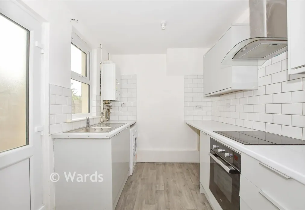 Kitchen - Park Avenue, Northfleet, Gravesend, Kent - Wards of Kent