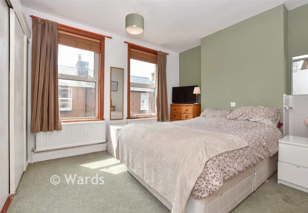 Bedroom 1 - Lansdown Road, Canterbury, Kent - Wards of Kent