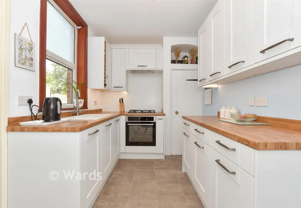 Kitchen - Lansdown Road, Canterbury, Kent - Wards of Kent
