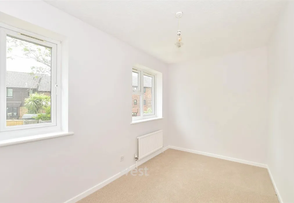 Bedroom 2 - Mindelheim Avenue, East Grinstead, West Sussex - Wards of Kent