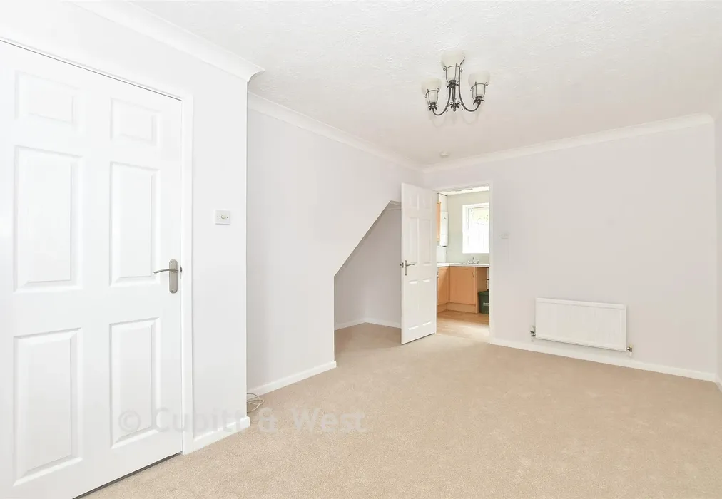 Lounge - Mindelheim Avenue, East Grinstead, West Sussex - Wards of Kent