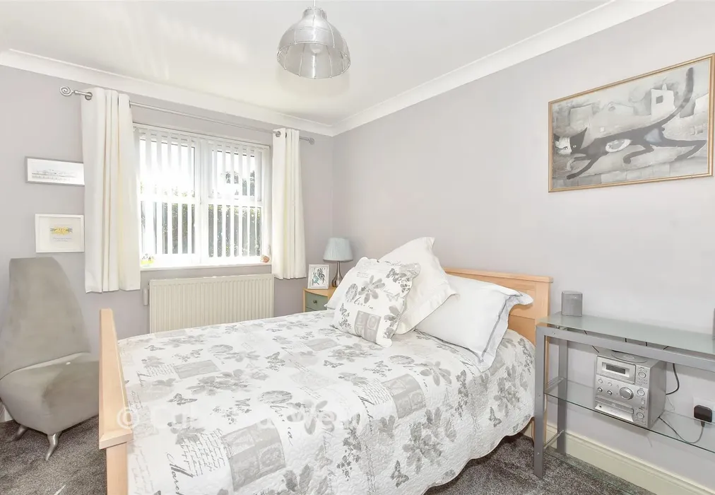 Bedroom 2 - Manor Road, Hayling Island, Hampshire - Wards of Kent