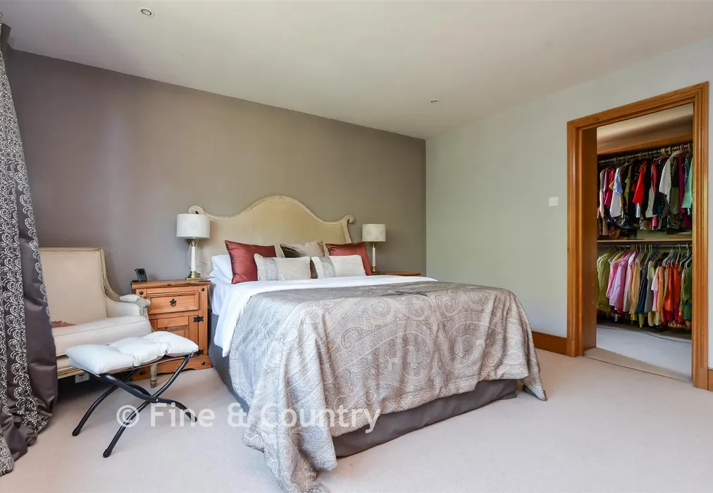 Principal Bedroom - Monkton Road, Minster, Ramsgate, Kent - Wards of Kent