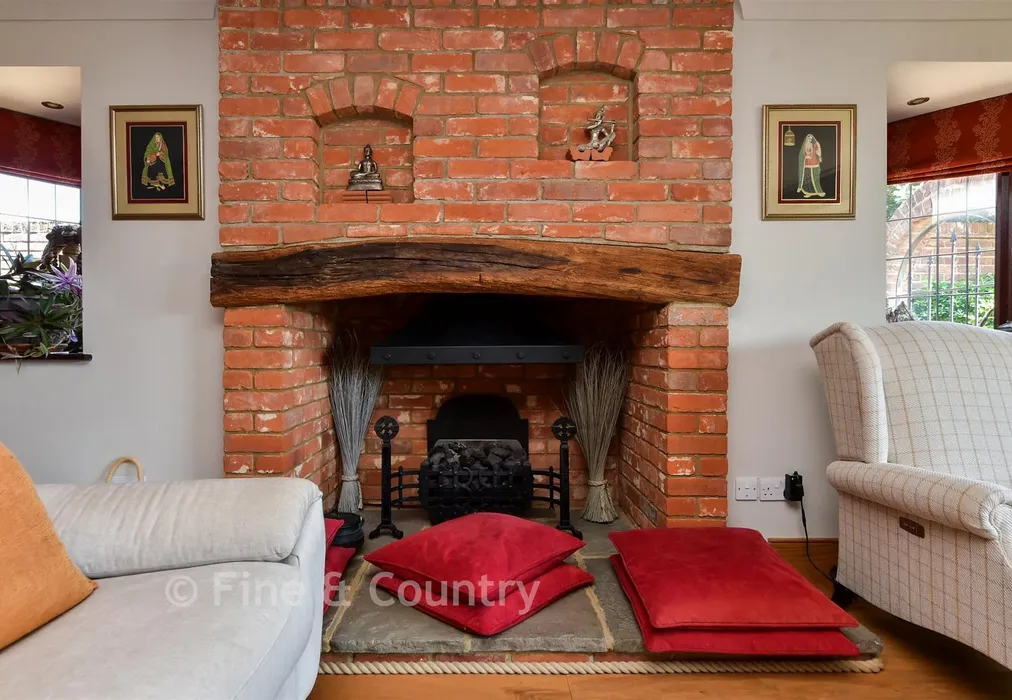 Sitting Room - Monkton Road, Minster, Ramsgate, Kent - Wards of Kent