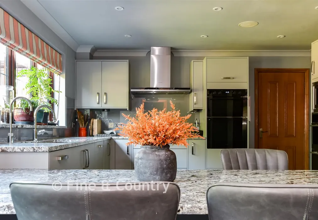 Kitchen - Monkton Road, Minster, Ramsgate, Kent - Wards of Kent