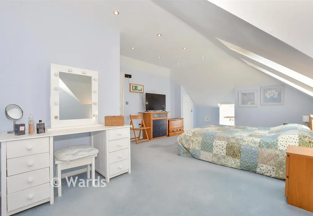 Bedroom 1 - Station Road, Eynsford, Dartford, Kent - Wards of Kent