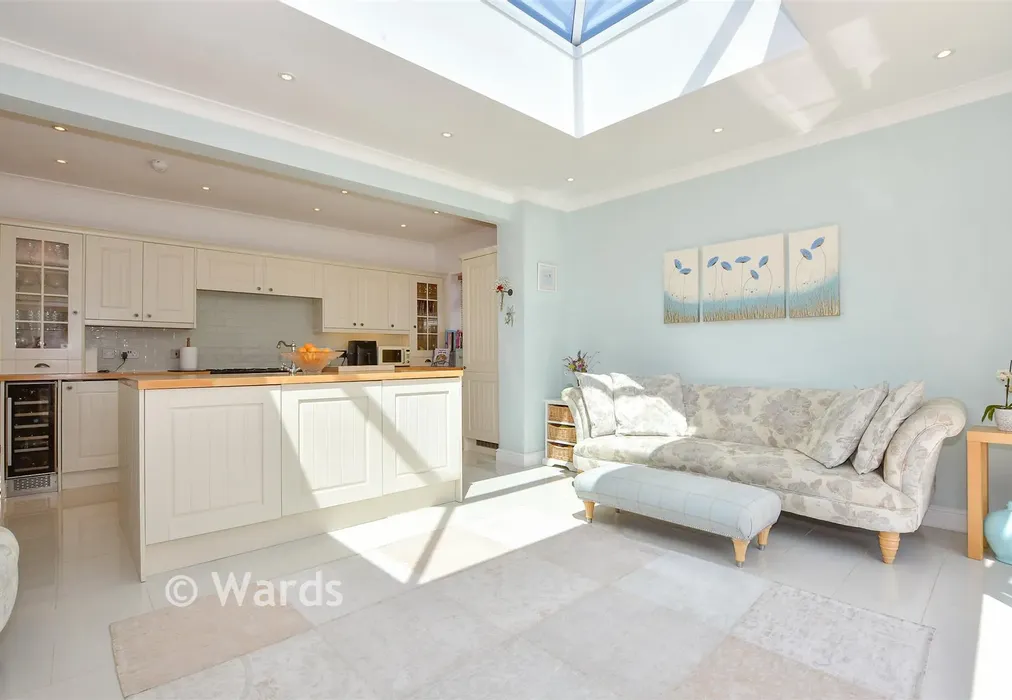 Family Area - Station Road, Eynsford, Dartford, Kent - Wards of Kent