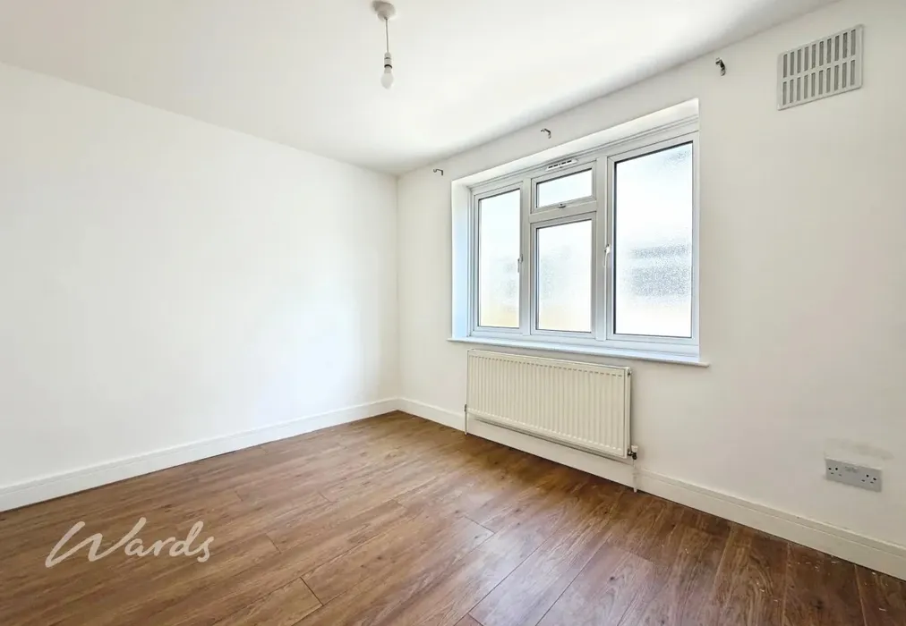 Bedroom - St. Vincent's Road Dartford DA1 - Wards of Kent