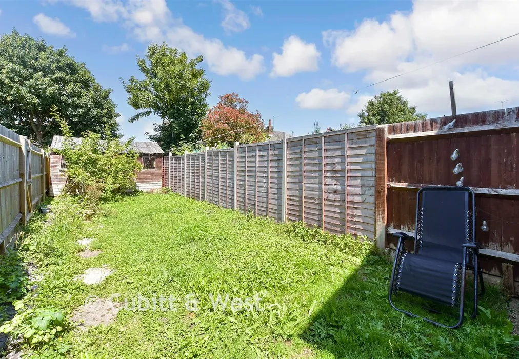 Rear Garden - West Street, Crawley, West Sussex - Wards of Kent