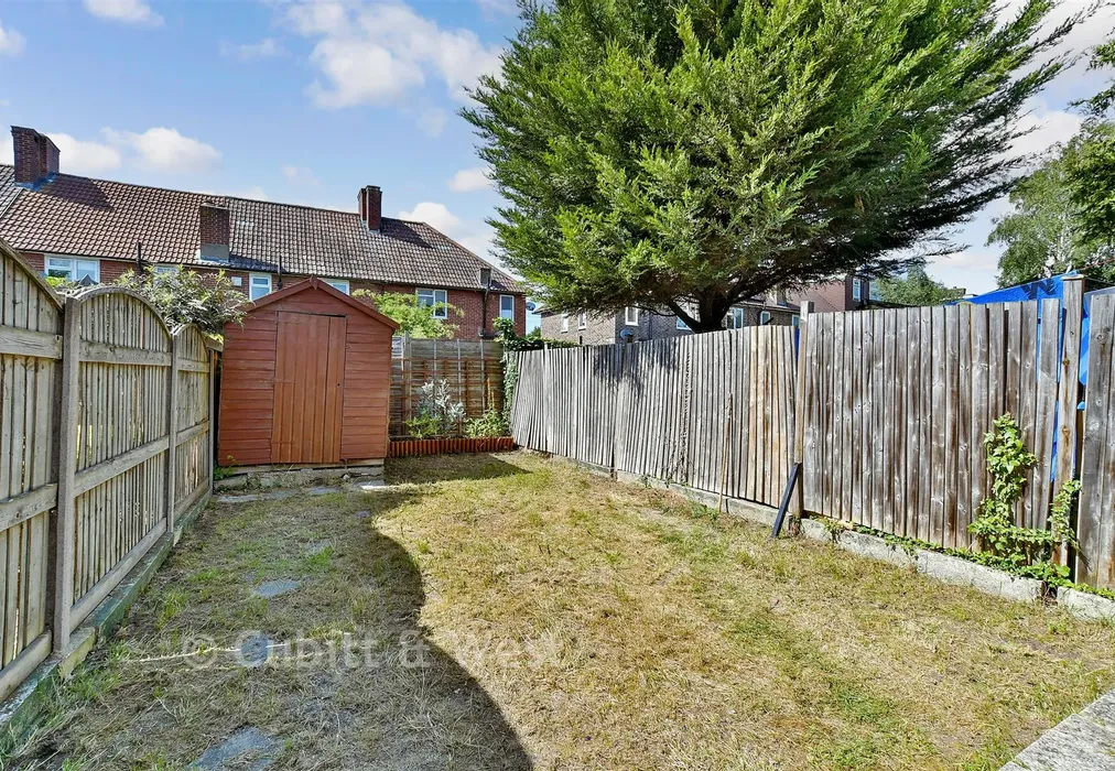 Rear Garden - Hartland Road, Morden, Surrey - Wards of Kent