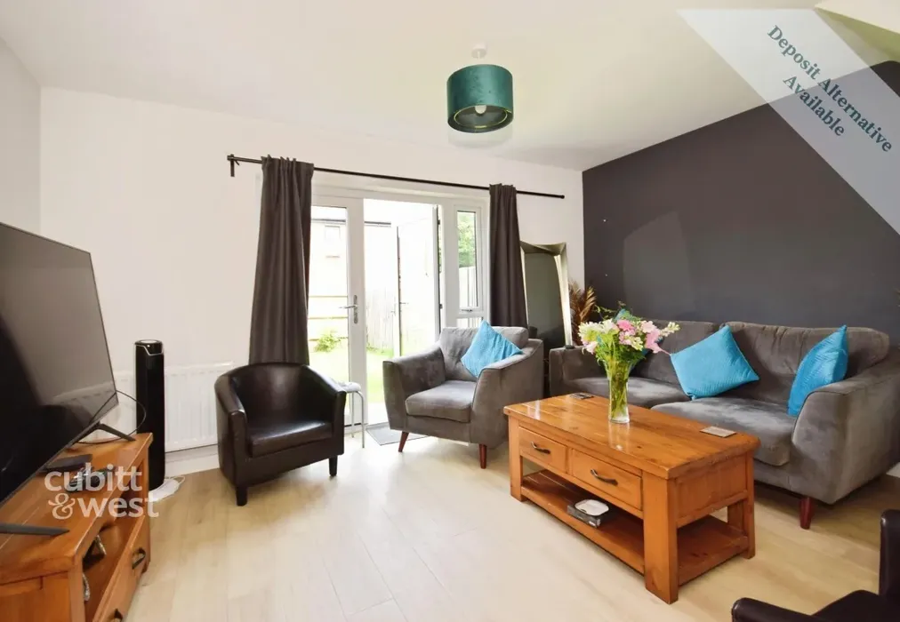 Living Area - Oswald Norris Way, Crawley, RH11 - Wards of Kent