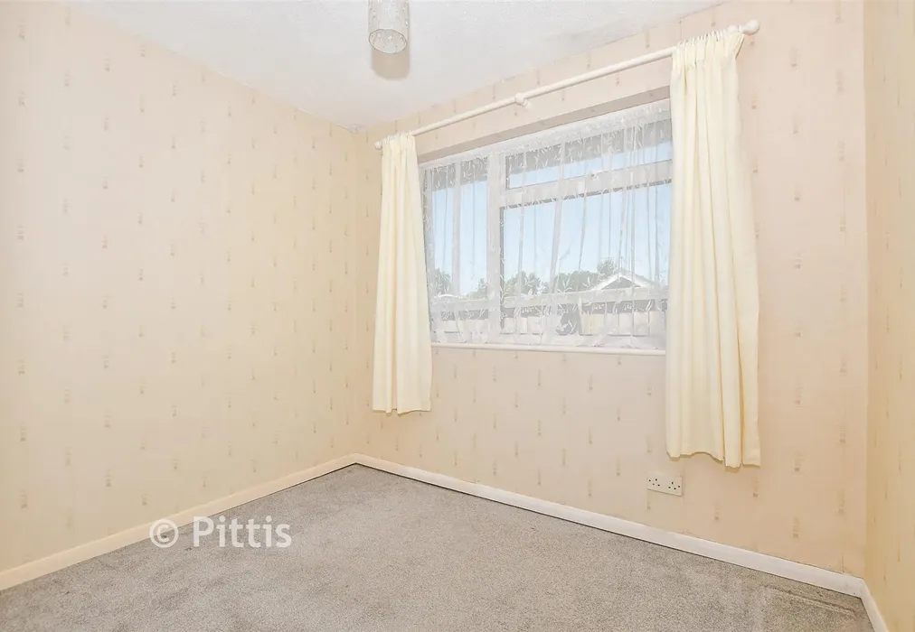 Bedroom 3 - Perowne Way, Sandown, Isle of Wight - Wards of Kent
