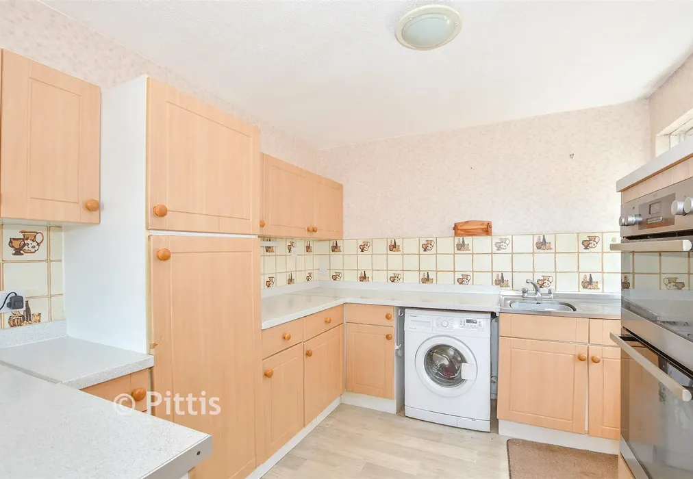 Kitchen/Diner - Perowne Way, Sandown, Isle of Wight - Wards of Kent