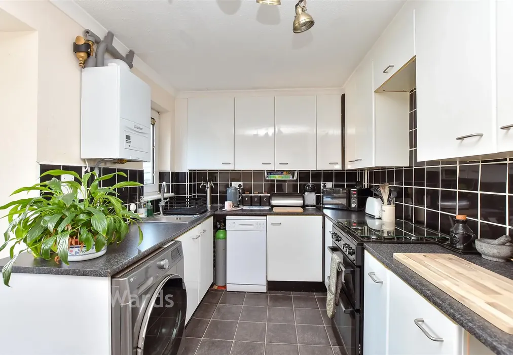 Kitchen/Breakfast Area - Barton Hill Drive, Minster On Sea, Sheerness, Kent - Wards of Kent