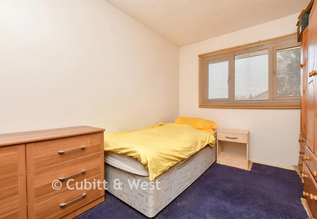 Bedroom 1 - Adams Way, Croydon, Surrey - Wards of Kent