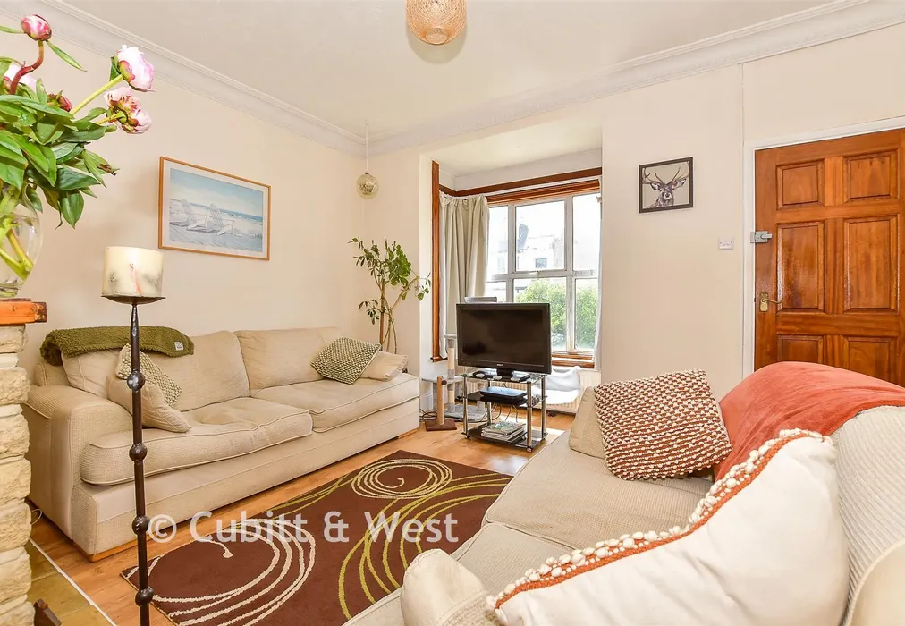 Lounge - Framfield Road, Uckfield, East Sussex - Wards of Kent