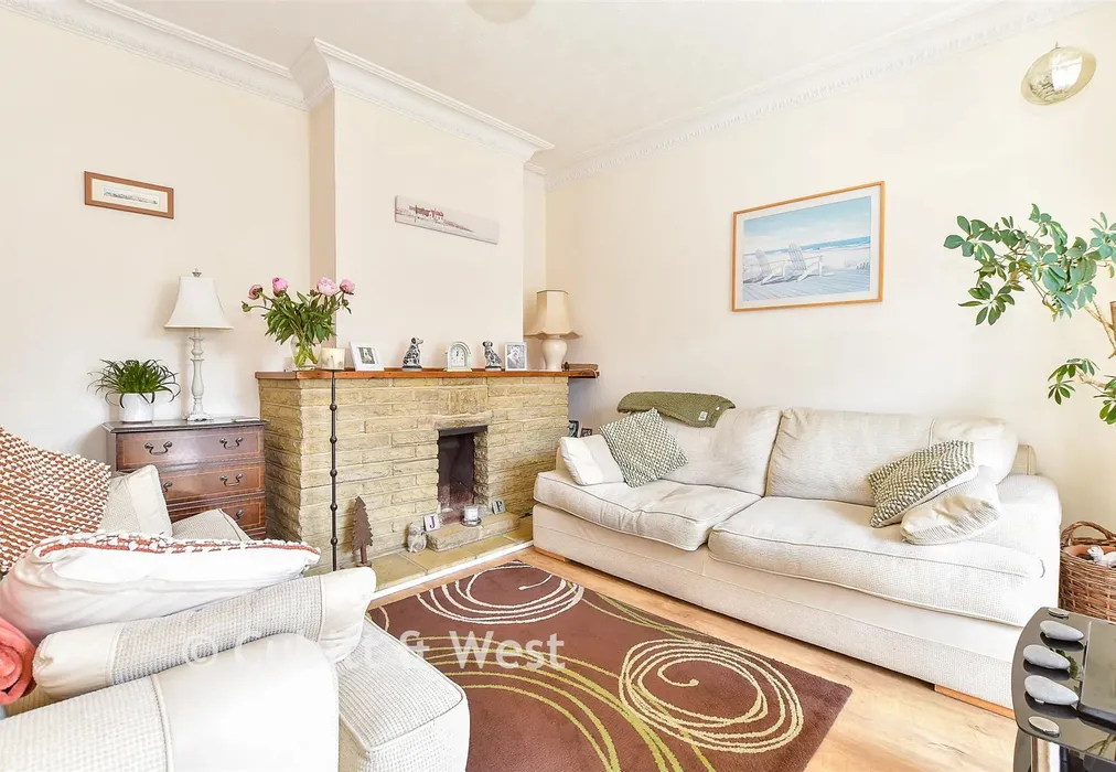 Lounge - Framfield Road, Uckfield, East Sussex - Wards of Kent