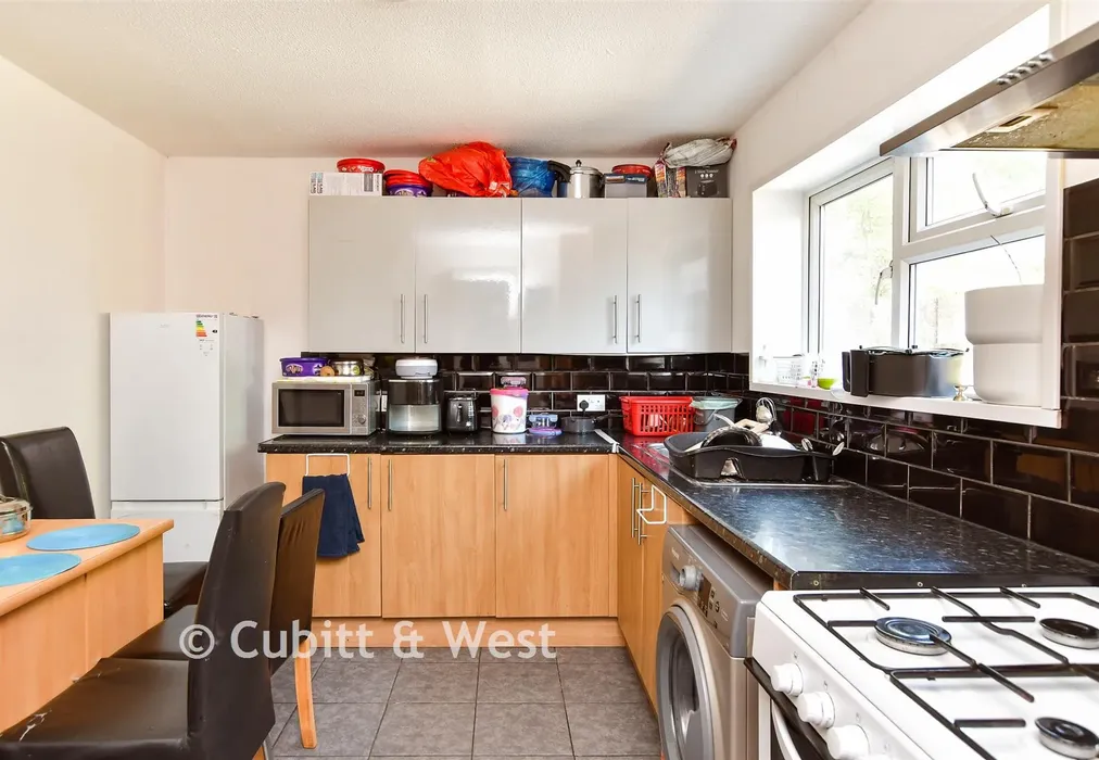 Kitchen - Whitehawk Way, Brighton, East Sussex - Wards of Kent