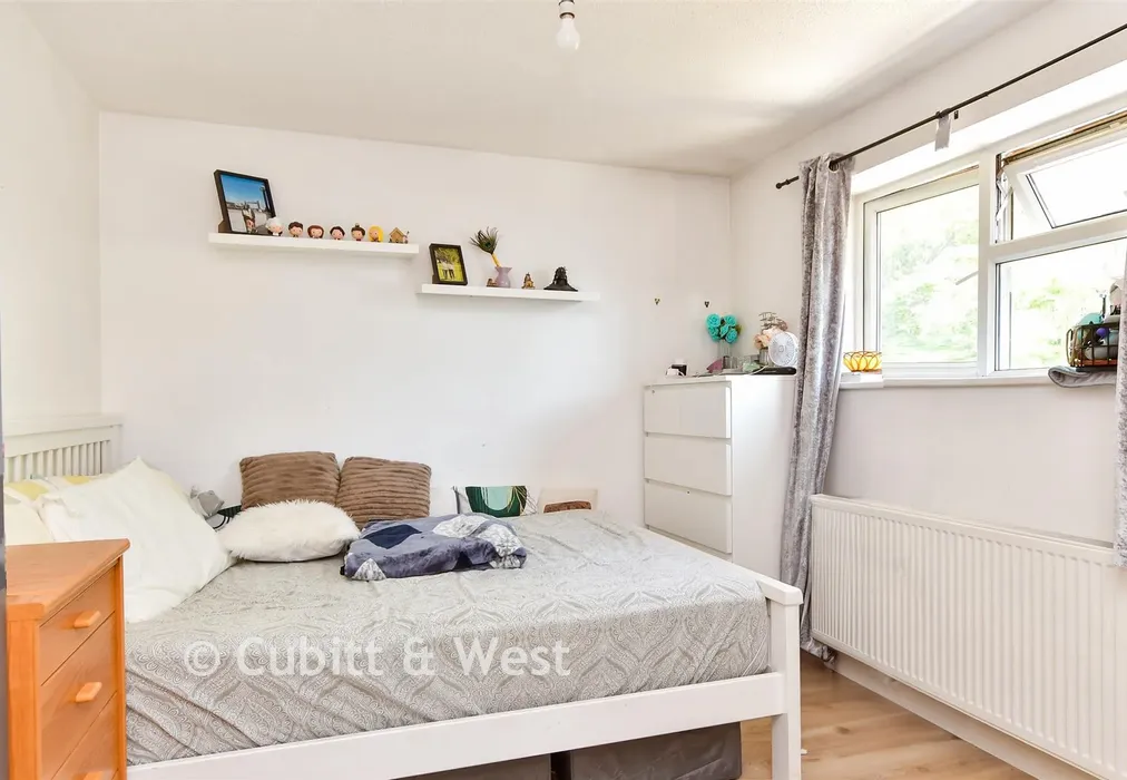 Bedroom 2 - Whitehawk Way, Brighton, East Sussex - Wards of Kent