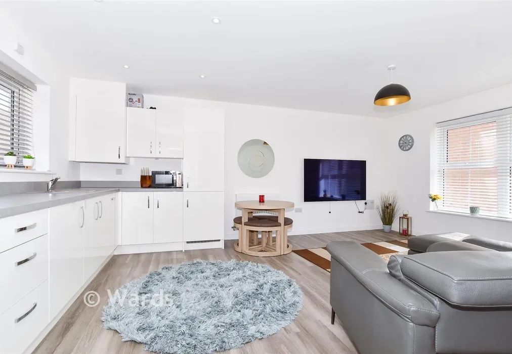 Living/Kitchen - Royal Crescent, Kings Hill, Kent - Wards of Kent