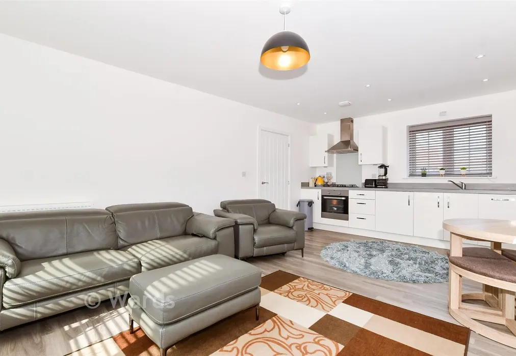 Living/Kitchen - Royal Crescent, Kings Hill, Kent - Wards of Kent