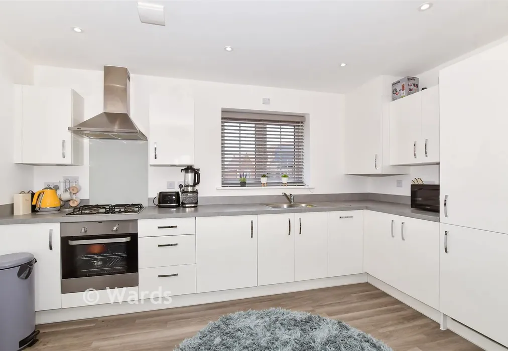 Living/Kitchen - Royal Crescent, Kings Hill, Kent - Wards of Kent