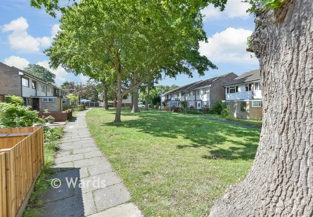 Street View - Exeter Walk, Rochester, Kent - Wards of Kent