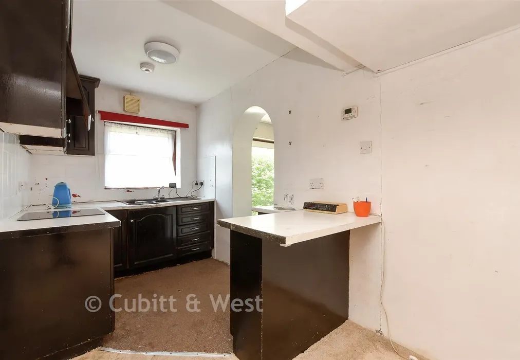 Kitchen - Francis Road, Caterham, Surrey - Wards of Kent