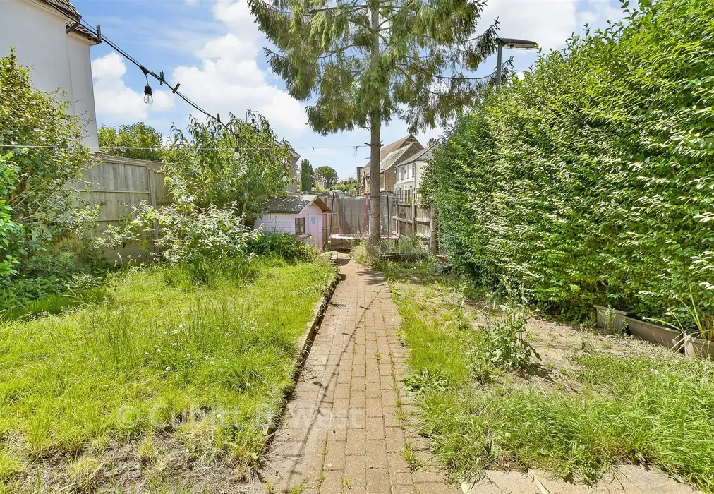 Rear Garden - Francis Road, Caterham, Surrey - Wards of Kent