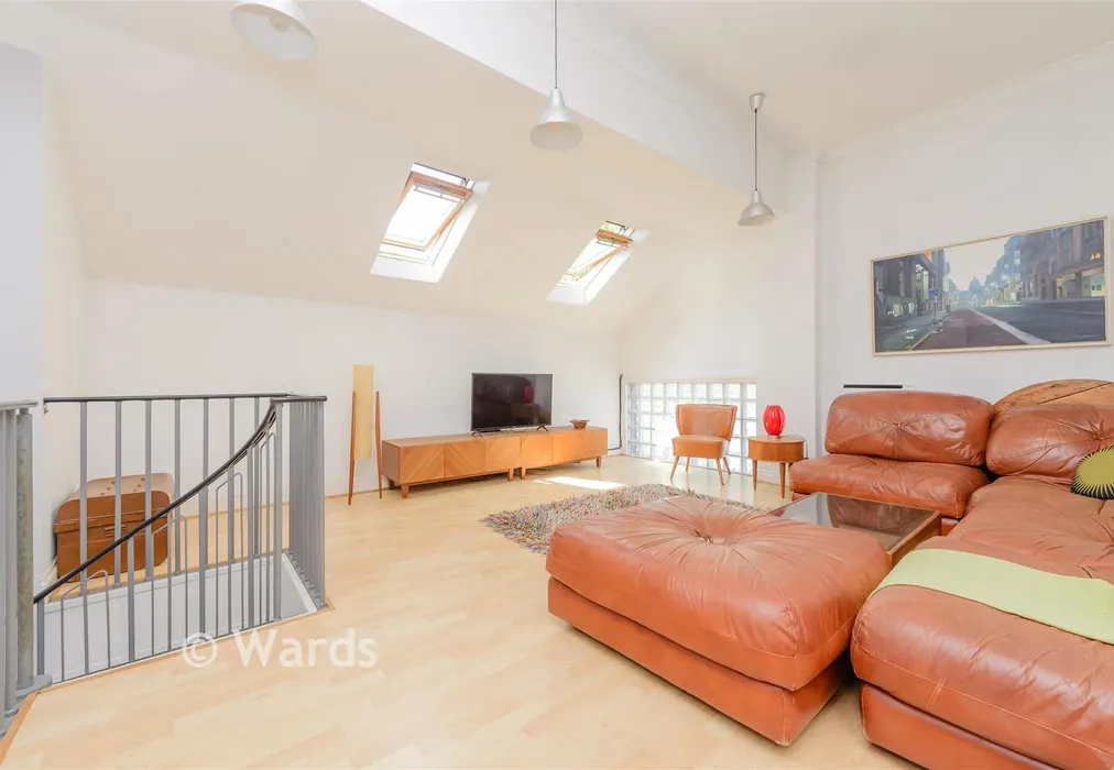 Lounge - High Street, Rochester, Kent - Wards of Kent