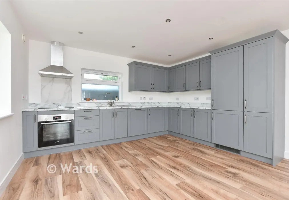 Kitchen - Grotto Road, Margate, Kent - Wards of Kent