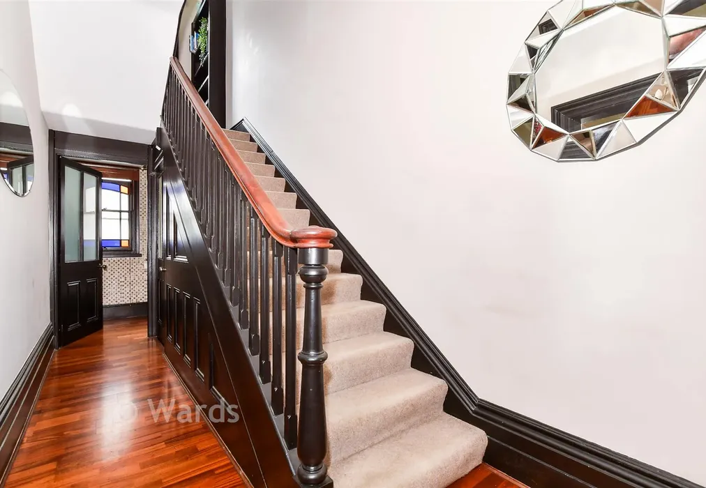 Internal Lifestyle Photograph - Buckland Road, Maidstone, Kent - Wards of Kent