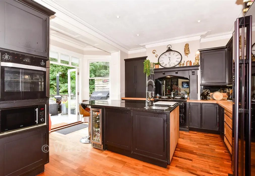 Kitchen - Buckland Road, Maidstone, Kent - Wards of Kent