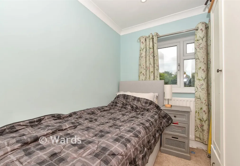 Bedroom 4 - Riverside Close, Kingsnorth, Ashford, Kent - Wards of Kent