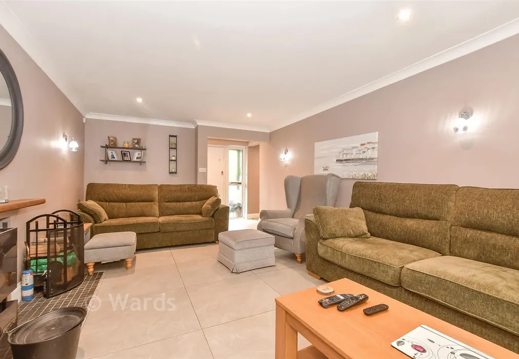 Lounge - Riverside Close, Kingsnorth, Ashford, Kent - Wards of Kent