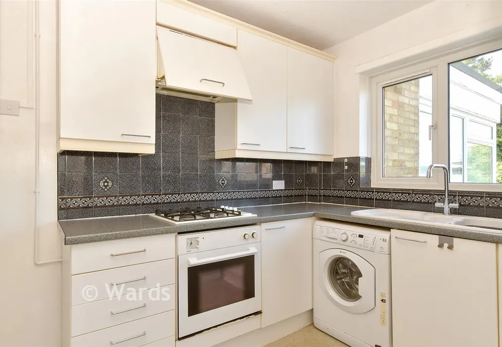 Kitchen - Manor Lane, Rochester, Kent - Wards of Kent