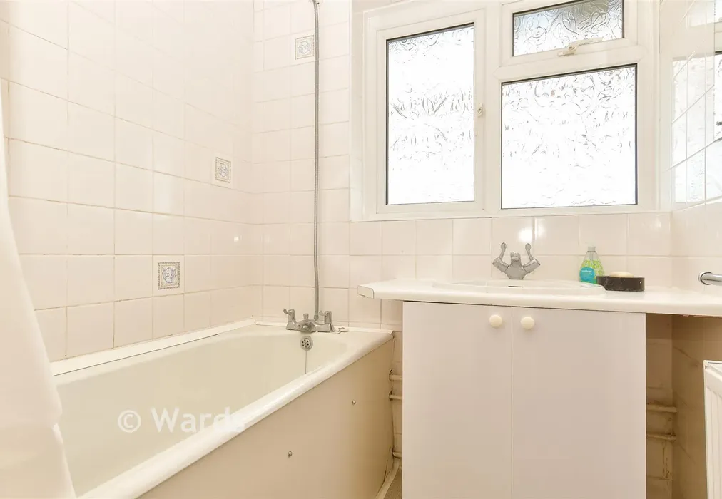 Bathroom - Manor Lane, Rochester, Kent - Wards of Kent