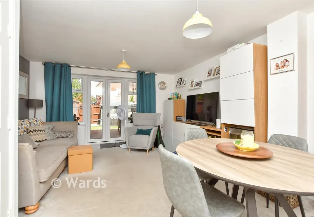 Lounge/Diner - Standen Grove, Sittingbourne, Kent - Wards of Kent