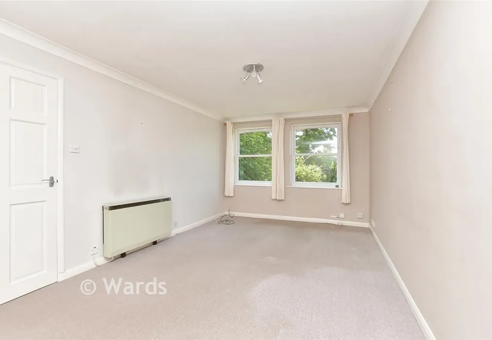 Lounge/Diner - Cyprus Road, Faversham, Kent - Wards of Kent
