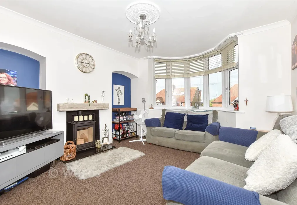 Lounge - Downs Road, Folkestone, Kent - Wards of Kent