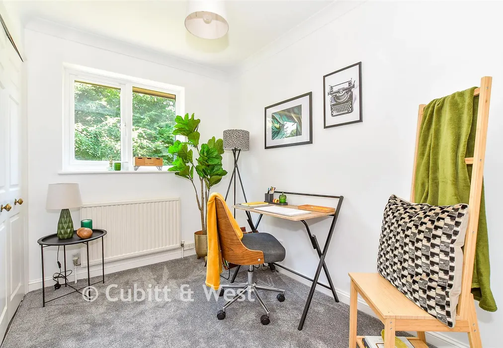Bedroom 4 - Station Close, Rotherfield, East Sussex - Wards of Kent