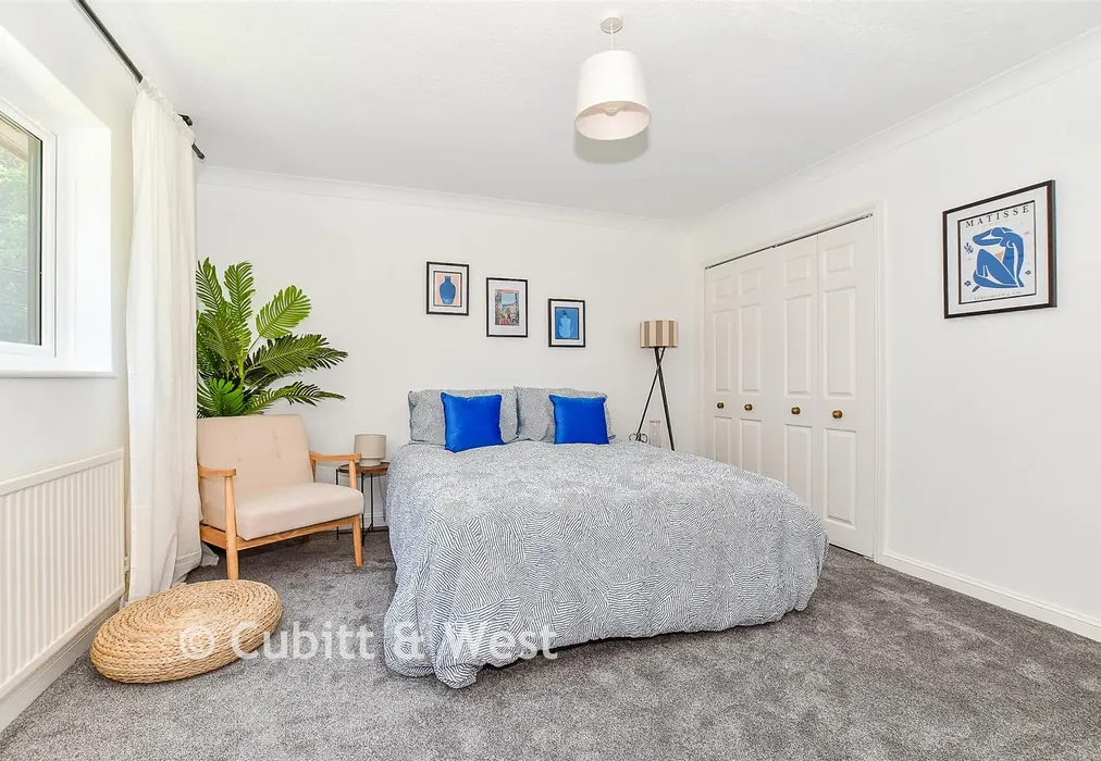 Bedroom 1 - Station Close, Rotherfield, East Sussex - Wards of Kent